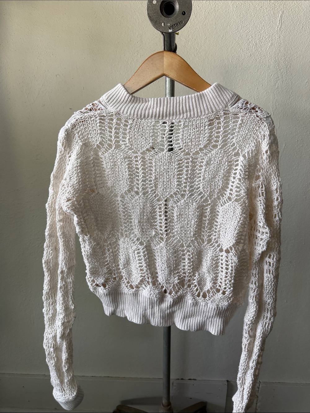 Free People Cropped Knit Zip Sweater Size Medium - Picture 3 of 3